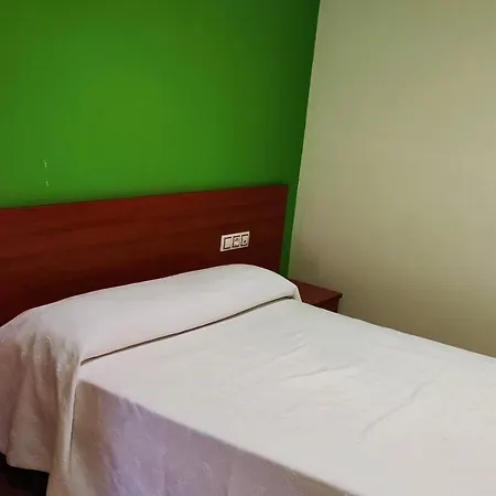 圣罗克膳食公寓 旅馆 卢戈