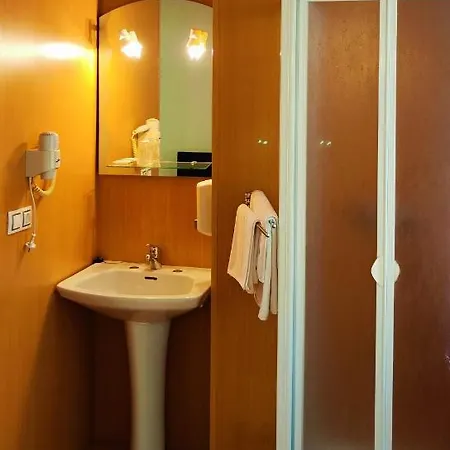 圣罗克膳食公寓 * 卢戈