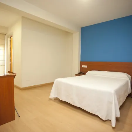 圣罗克膳食公寓 卢戈